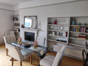 Bath city centre 3 floor maisonette sleeps 12 with free parking